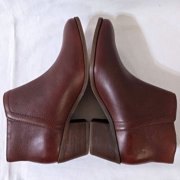 Carlos Santana Leather Ankle Bootie NWOB - size 7.5 - Picture 4 of 13